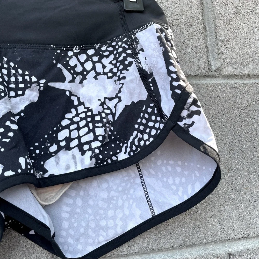 Lululemon Speed Short Static Mist White Black - Picture 4 of 9